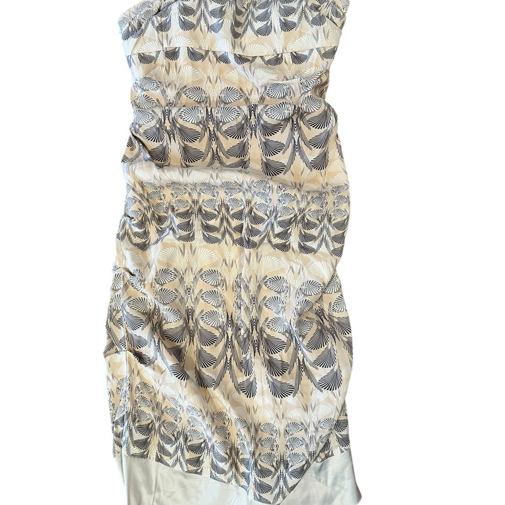 Nicole Miller Strapless Cream and Gray Patterned Dress